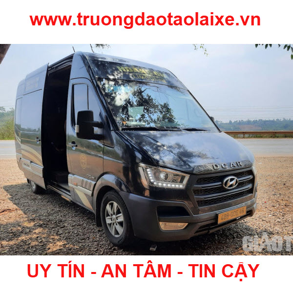 Vi phạm tốc độ cả trăm lần, hàng loạt xe trá hình bị thu phù hiệu hợp đồng