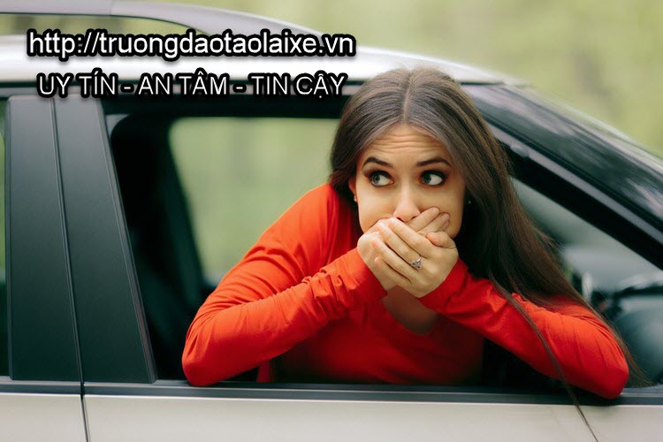 Những cách đơn giản mà hiệu quả giúp trị say xe.