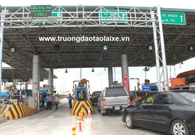 Thu phí tự động  hoàn toàn trên cao tốc từ 1/8, để tránh bị phạt, đây là các việc tài xế cần làm ngay